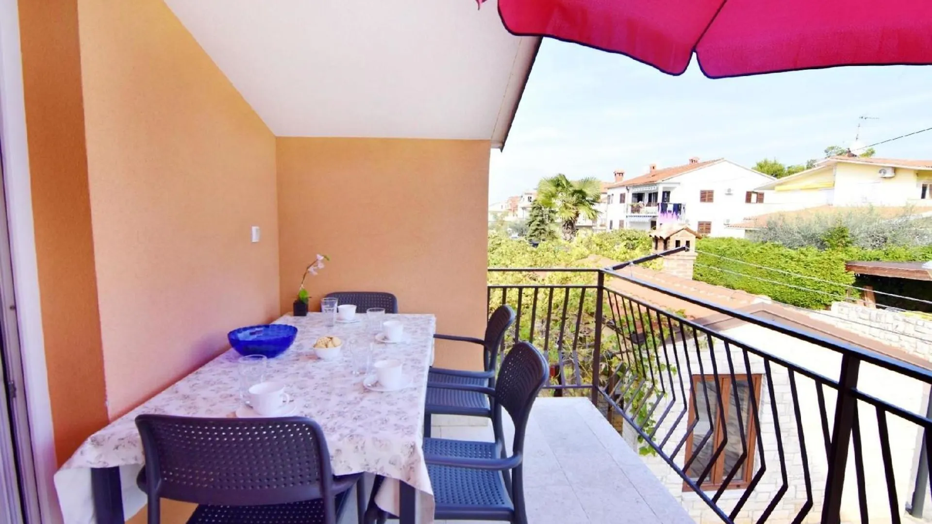 Apartment Mit Zwei Schlafzimmern In Strandnaehe In 乌马格