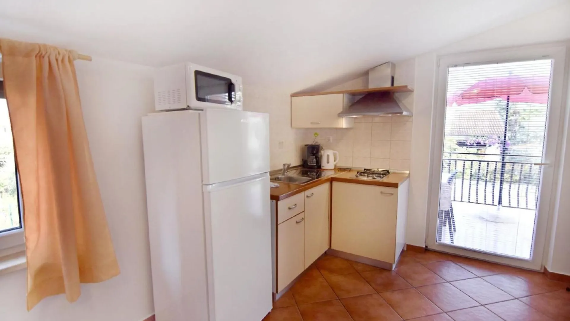 Apartment Mit Zwei Schlafzimmern In Strandnaehe In 乌马格