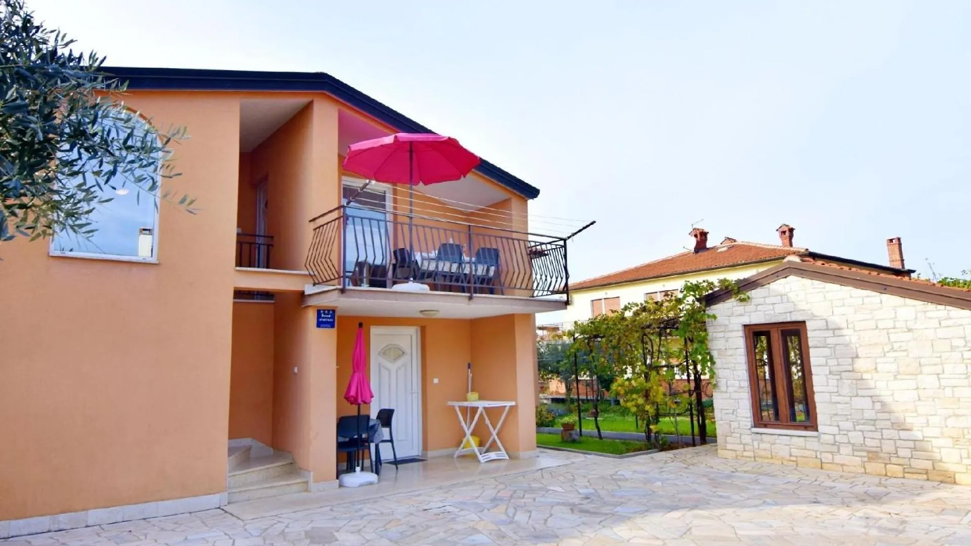 Apartment Mit Zwei Schlafzimmern In Strandnaehe In 乌马格